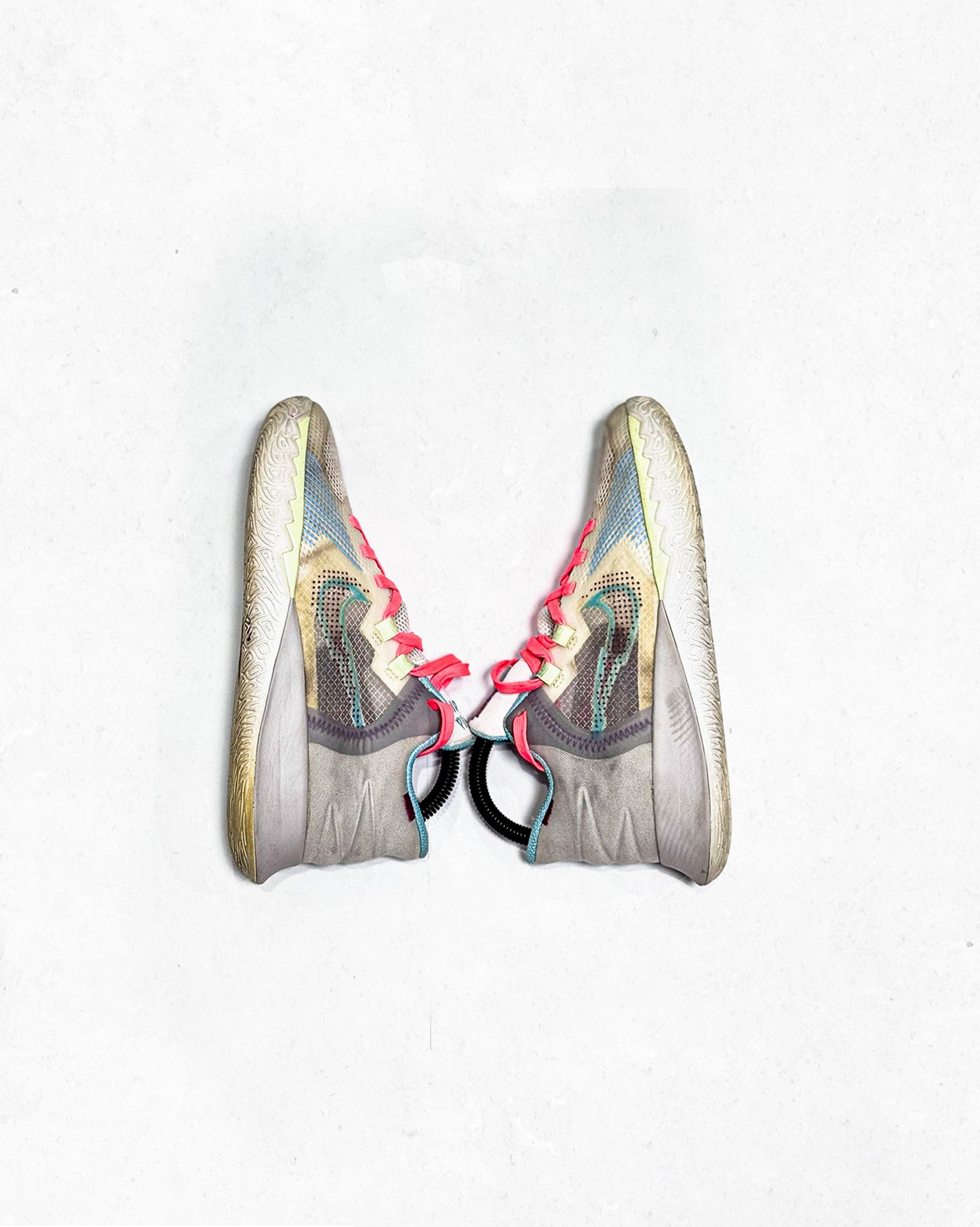 NIKE KIDS KYRIE FLYTRAP 5